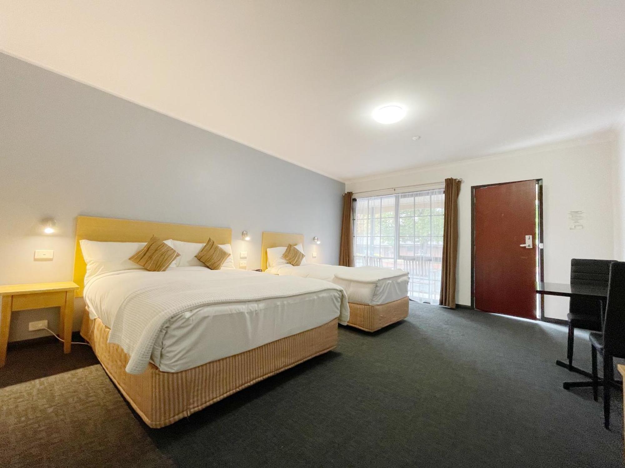 Golden Chain Country Plaza Motel Голлс-Гап Екстер'єр фото